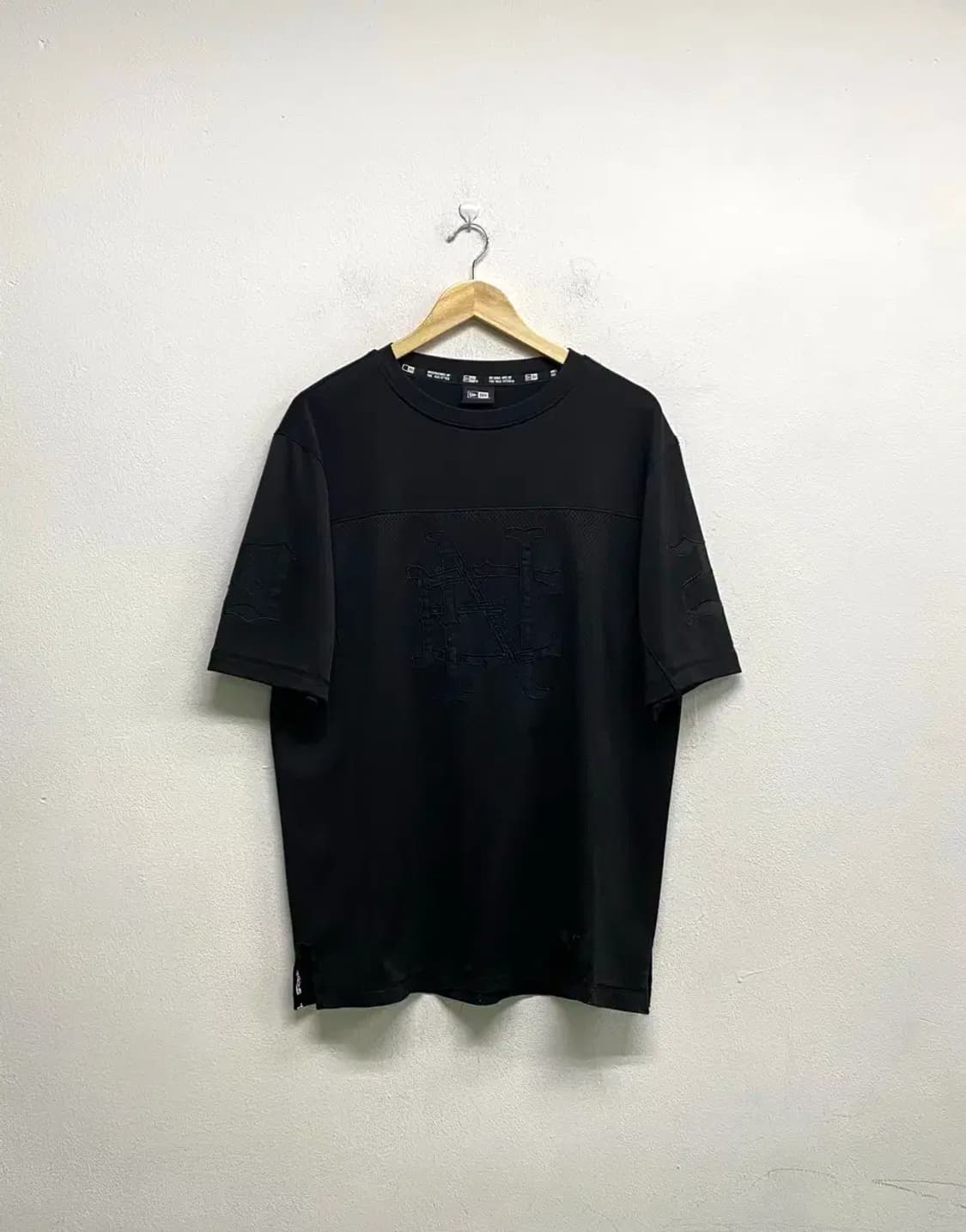 뉴에라 메쉬 반팔티 L 상품이미지1