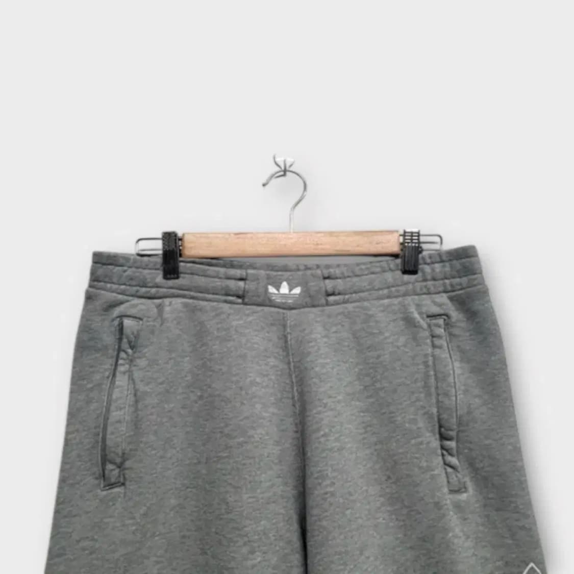 아디다스 파이어버드 그레이 반바지 S 상품이미지2