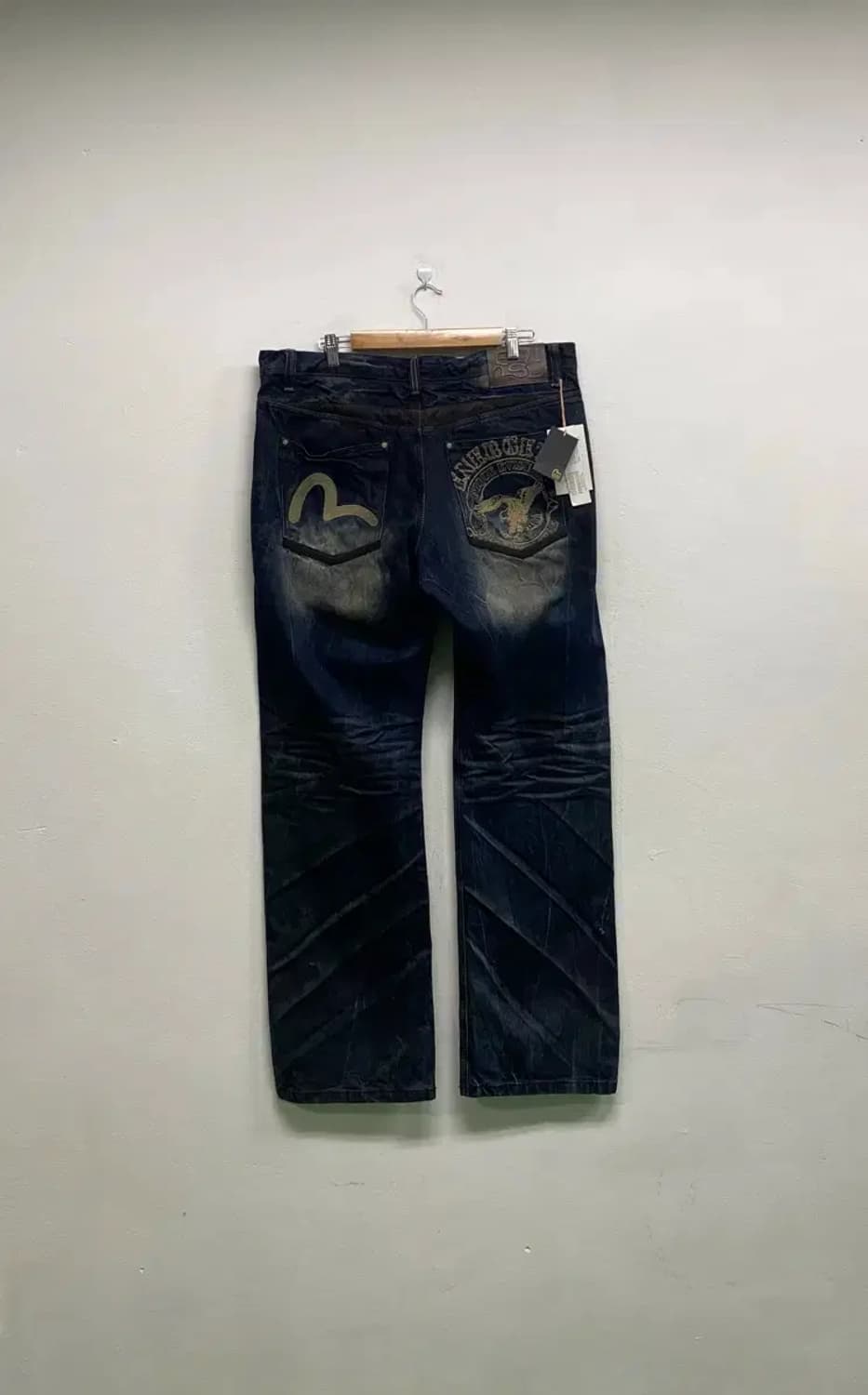 [새상품] 에비수 스트레이트핏 독수리자수 워싱진 38 상품이미지3