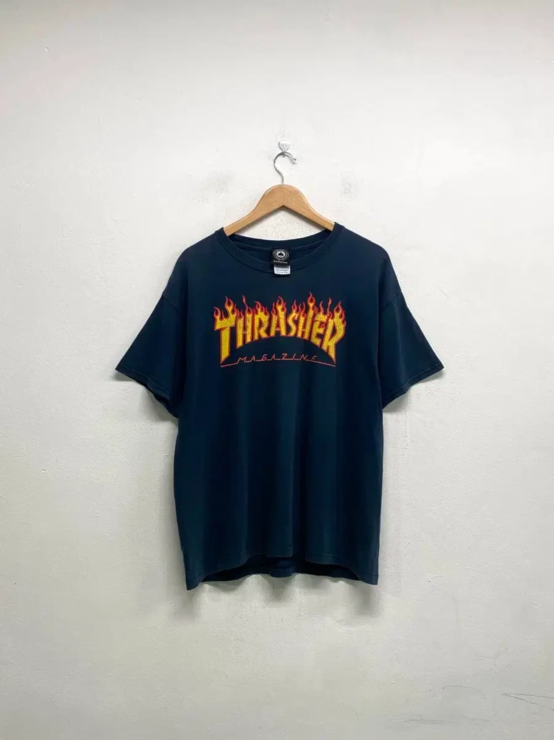 트레셔 시그니쳐 로고 반팔티 L 상품이미지1