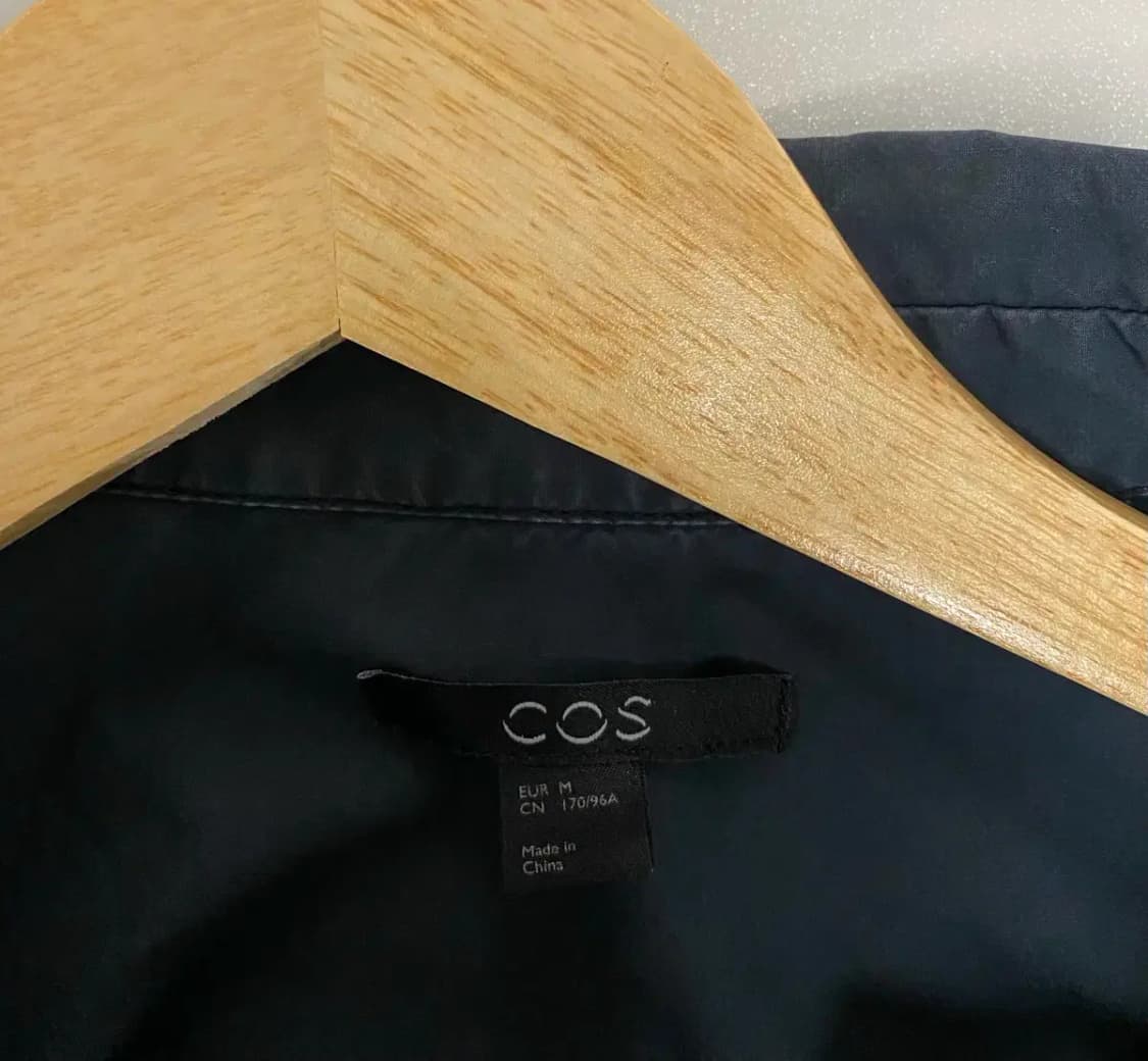 COS 코스 히든포켓 오버핏 셔츠 L. Free 상품이미지4