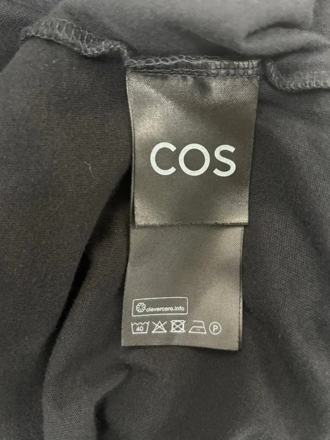 코스COS 라운드 블랙 티셔츠 L 상품이미지5