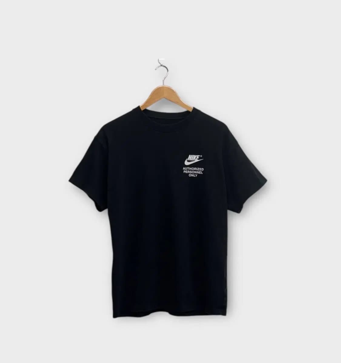 나이키 NSW 오서라이즈 블랙 반팔티 M-L 상품이미지1