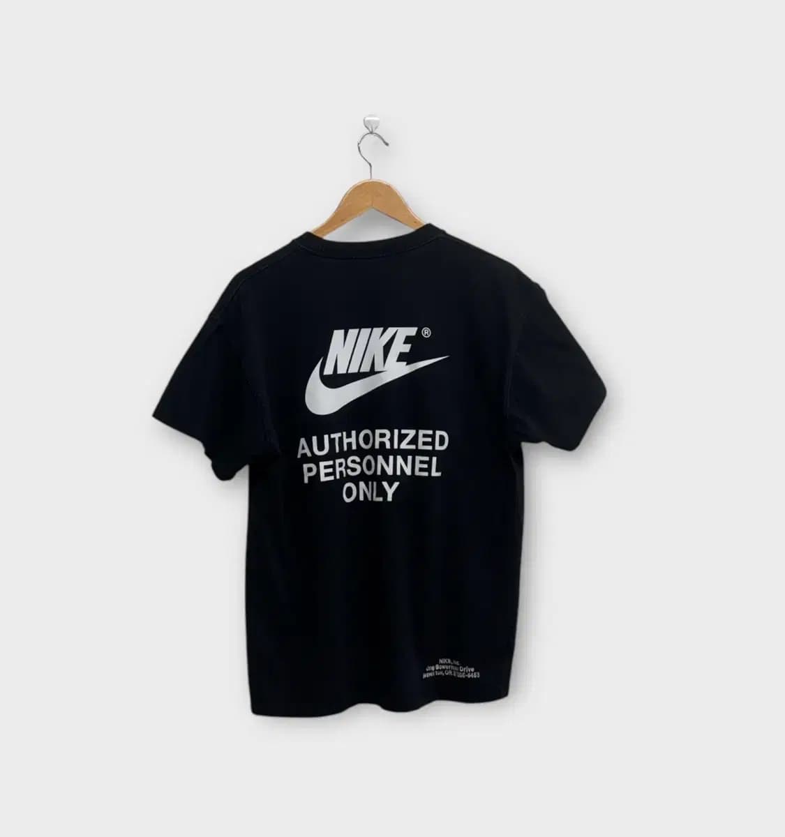 나이키 NSW 오서라이즈 블랙 반팔티 M-L 상품이미지3
