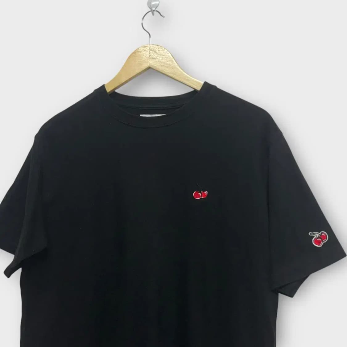 키르시 KIRSH 스몰체리 라운드티 M 상품이미지2