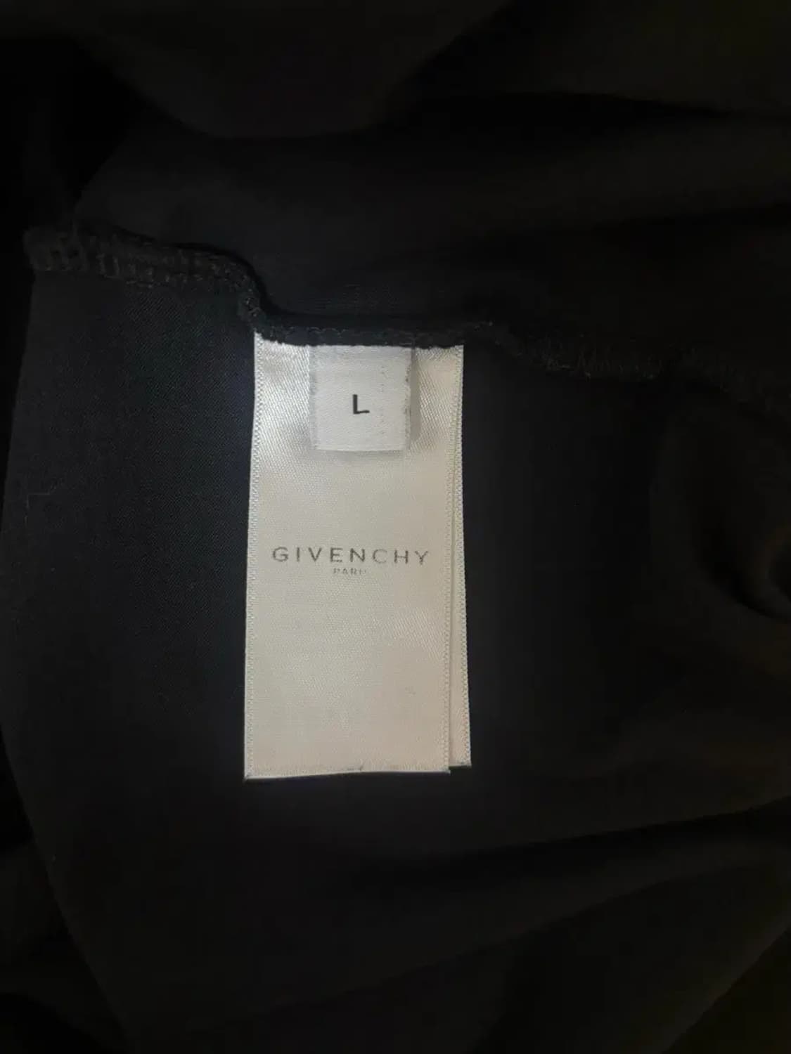 지방시 GIVENCHY 블랙 라운드티 L 상품이미지5