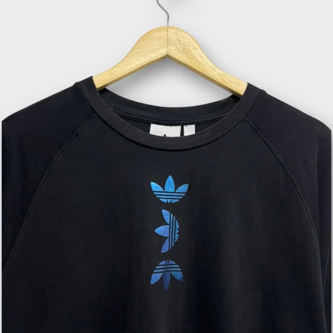 아디다스 홀로그램 반팔 M-L 상품이미지3