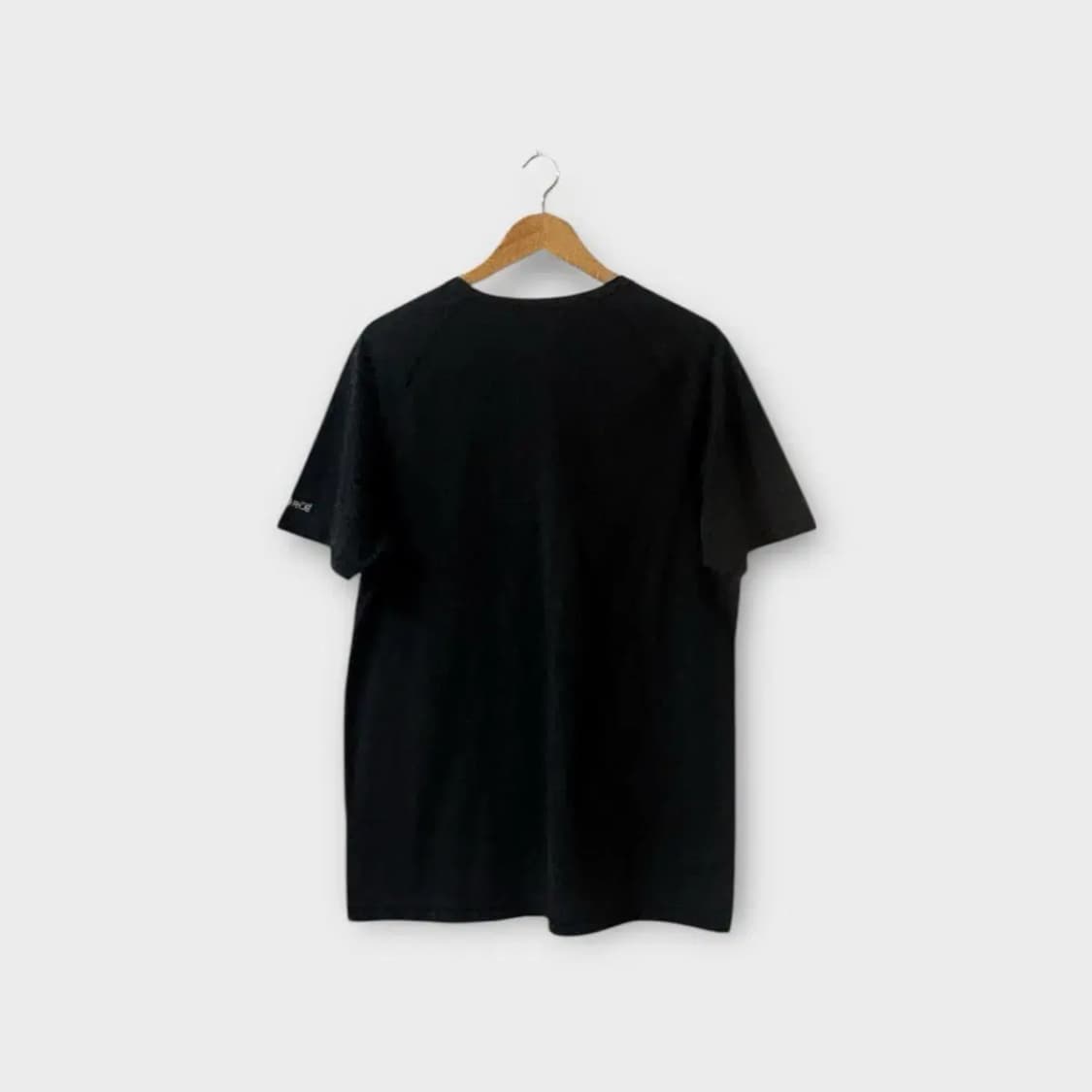 칼하트로고 라운드 티셔츠 M 상품이미지4