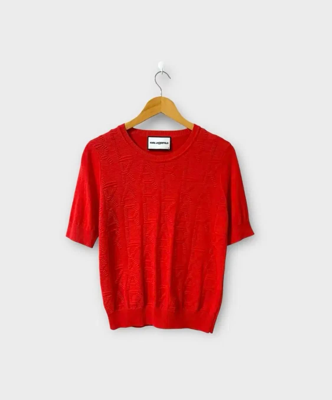 칼라거펠트 엠보로고 반팔 니트 S-M 상품이미지1