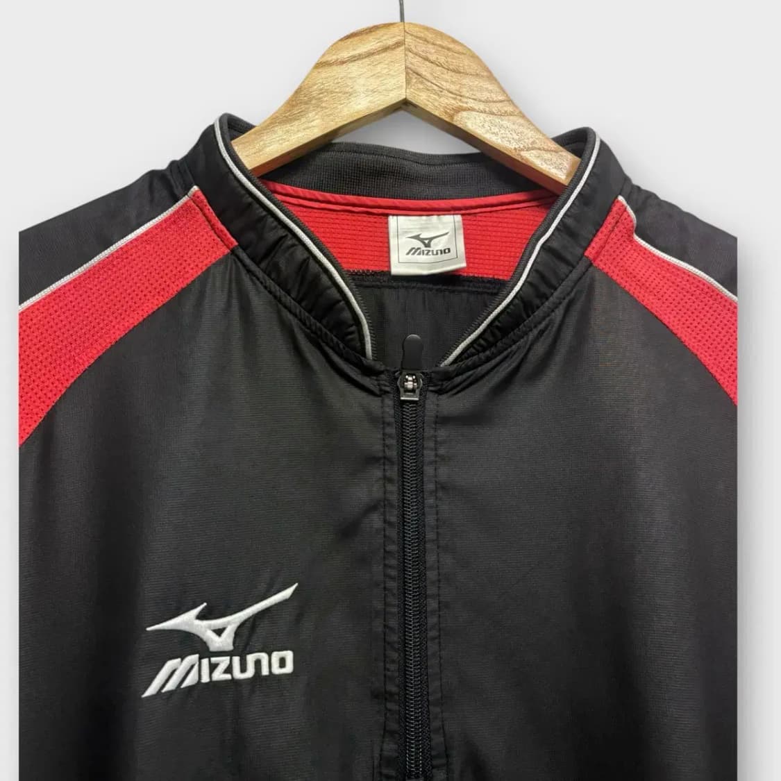 미즈노 mizuno 로고 반집업 피스테 95 상품이미지4