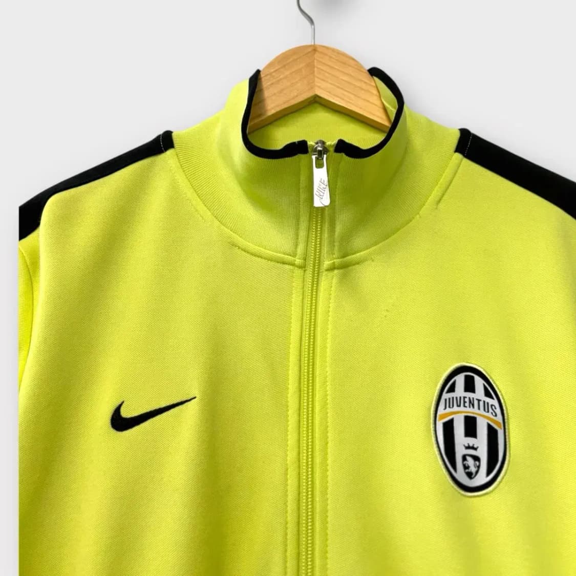 나이키 유벤투스 형광 져지 트랙탑 L 상품이미지4