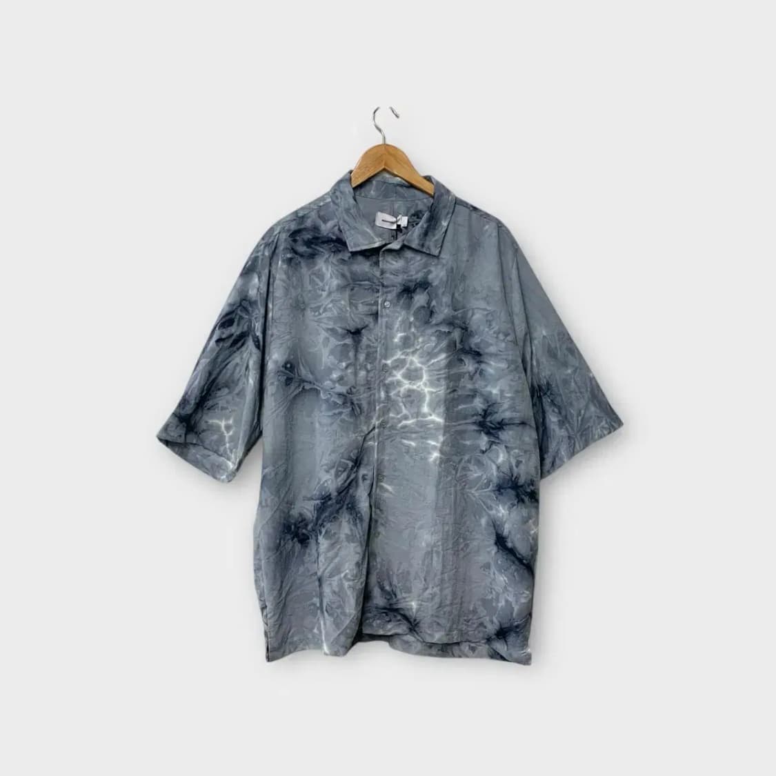 [새상품] 매스노운 타이다이 하프셔츠 그레이 L-XL 상품이미지1