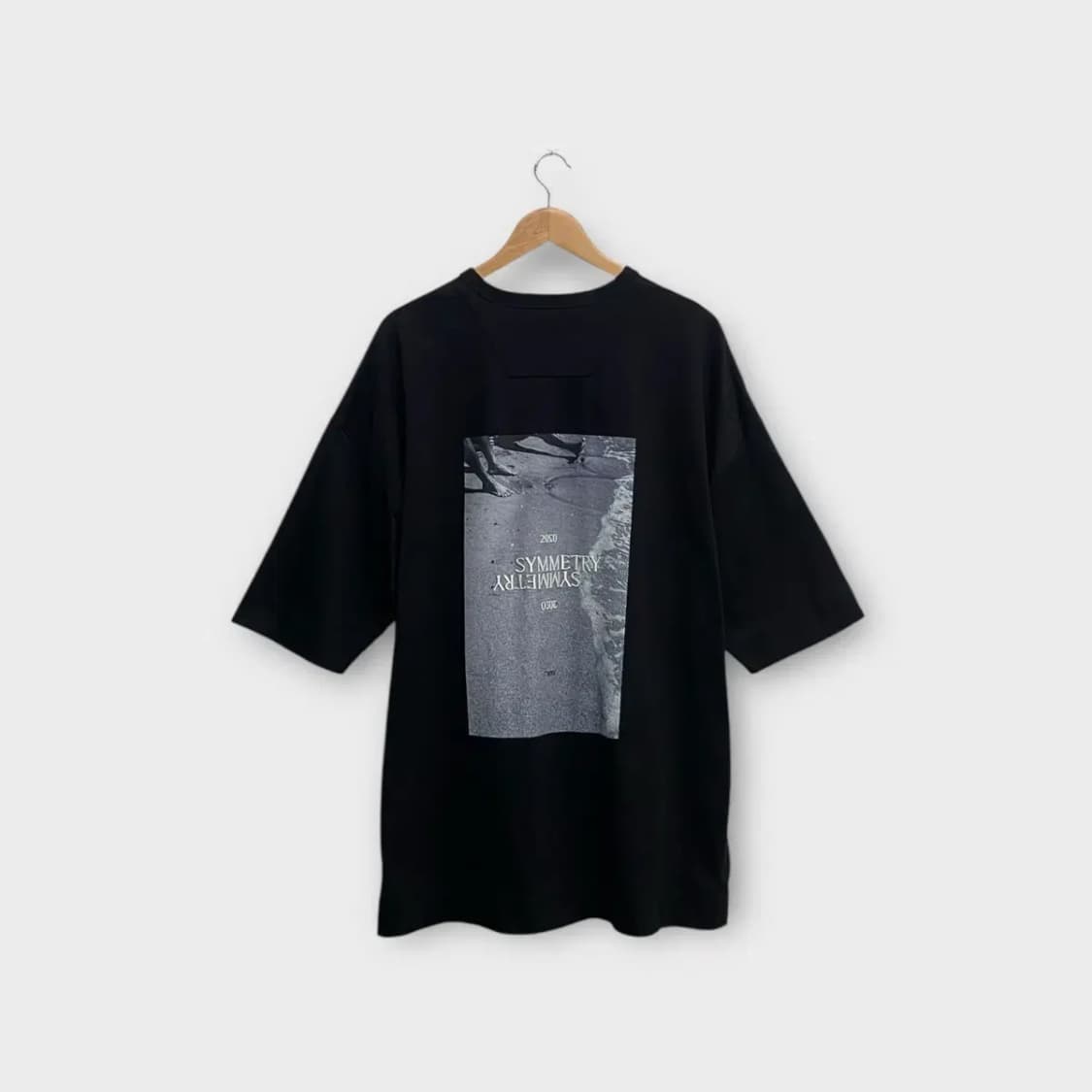 준지JUUNJ 블랙 시메트리 오버핏 7부 티셔츠 M-XL 상품이미지1