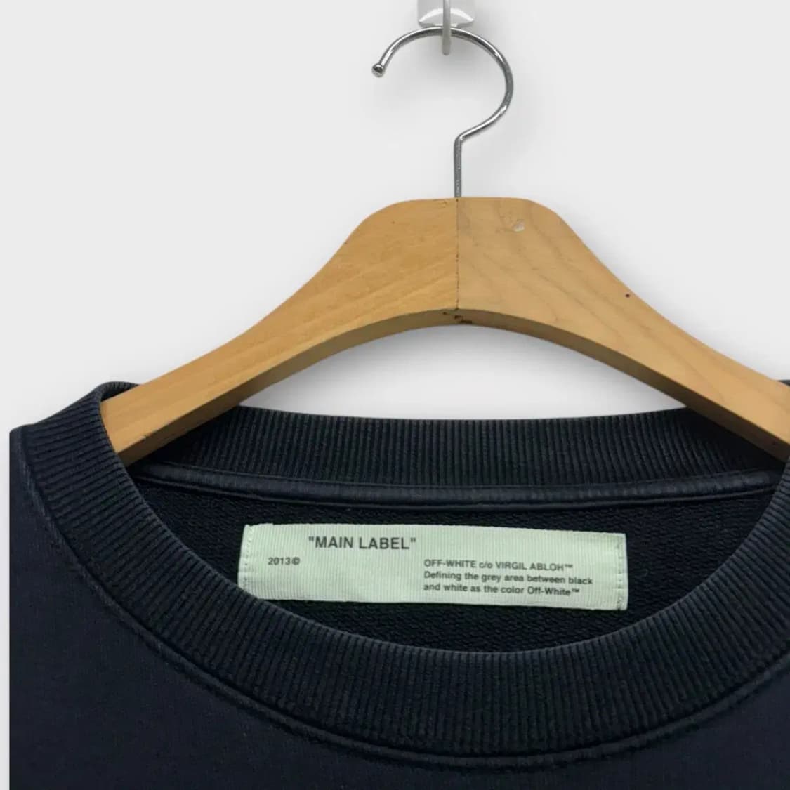 오프화이트  모나리자 애로우 맨투맨 S-L 상품이미지5