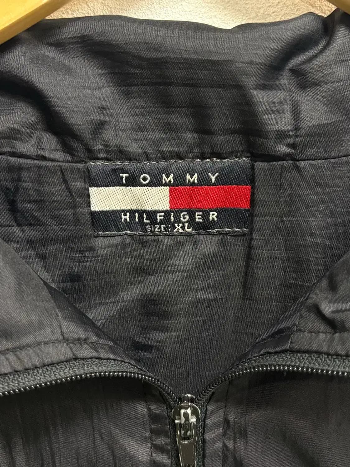 90s 타미힐피거 빅로고 블랙 바람막이 XL 상품이미지4