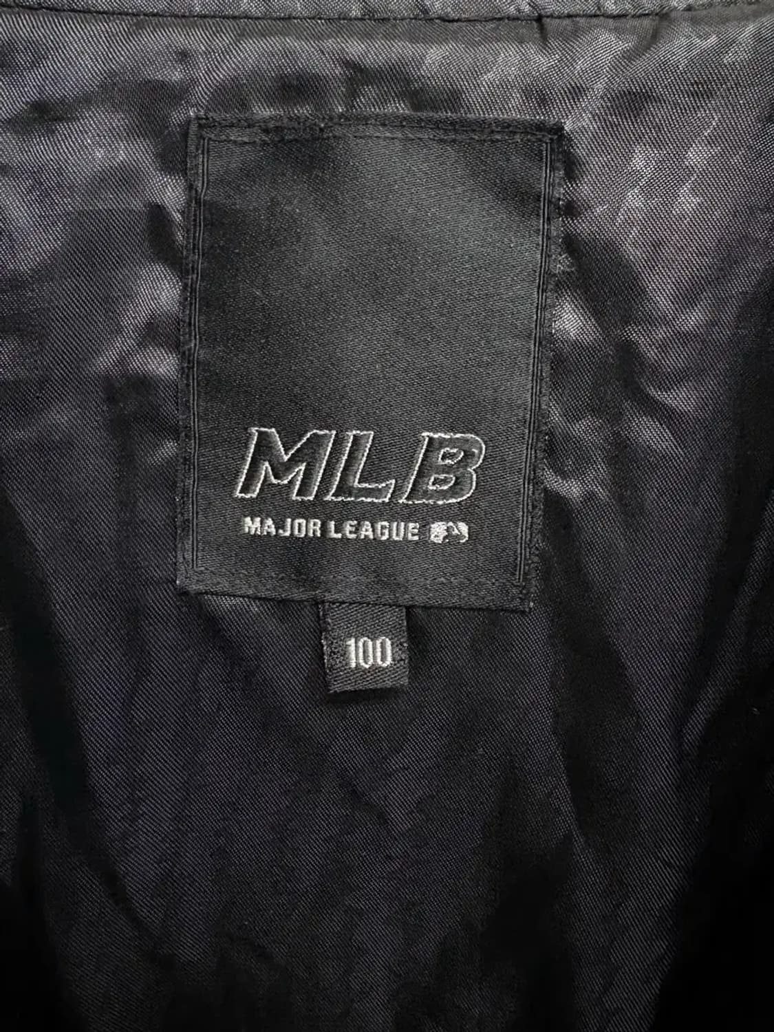 MLB 화이트삭스 유광블랙 후드 점퍼자켓 L 상품이미지4