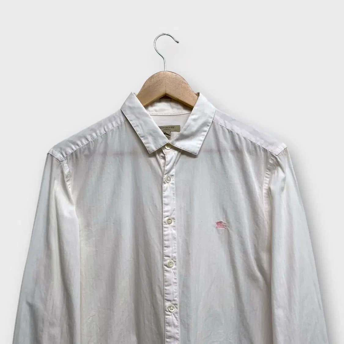 버버리 심플 화이트 셔츠 M 상품이미지2