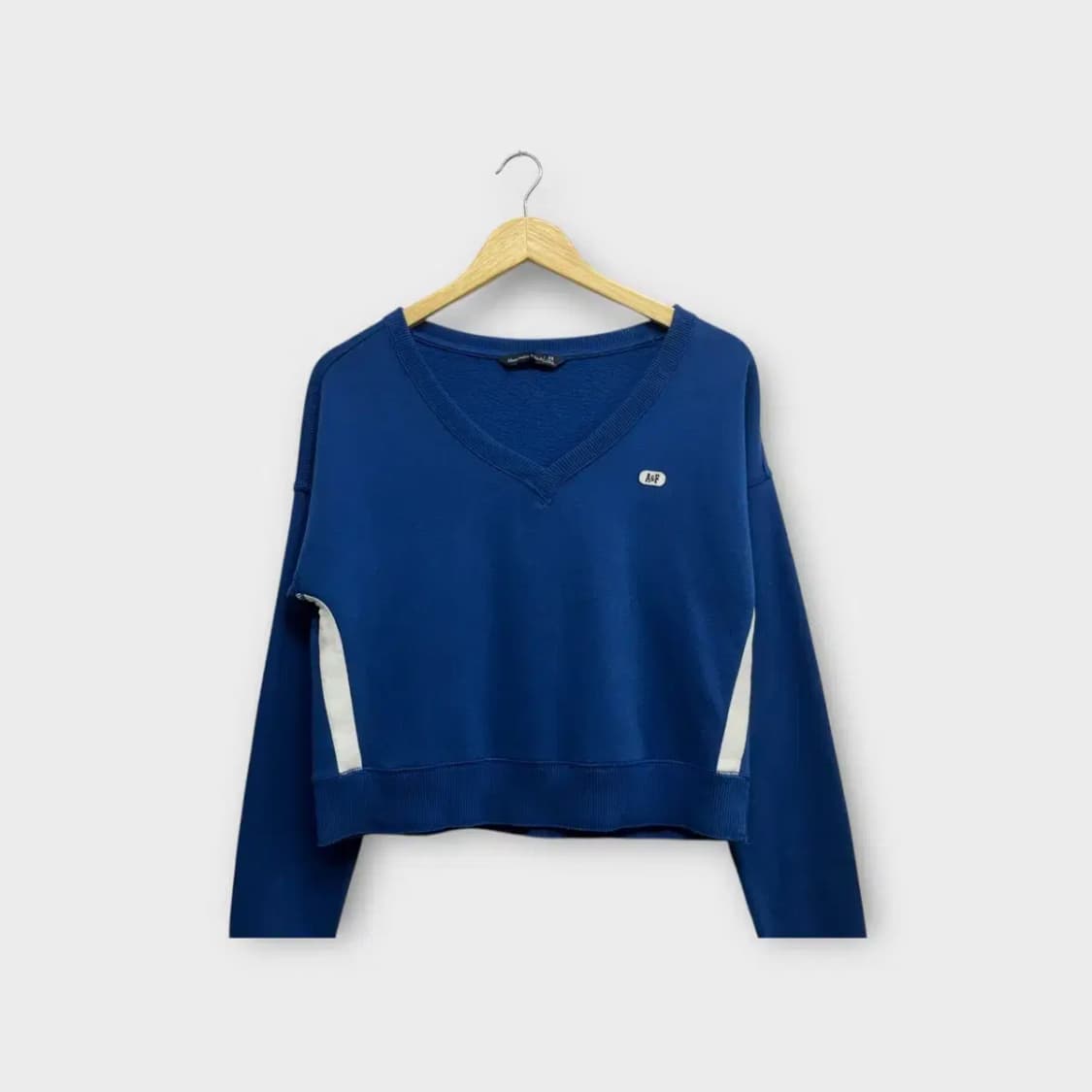 Abercrombie 아베크롬비 브이넥 크롭 맨투맨 S 상품이미지2