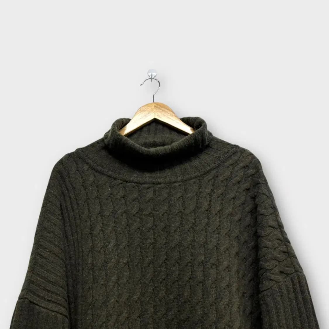 트렁크 프로젝트 꽈배기 카키 오버핏 니트 free 상품이미지2