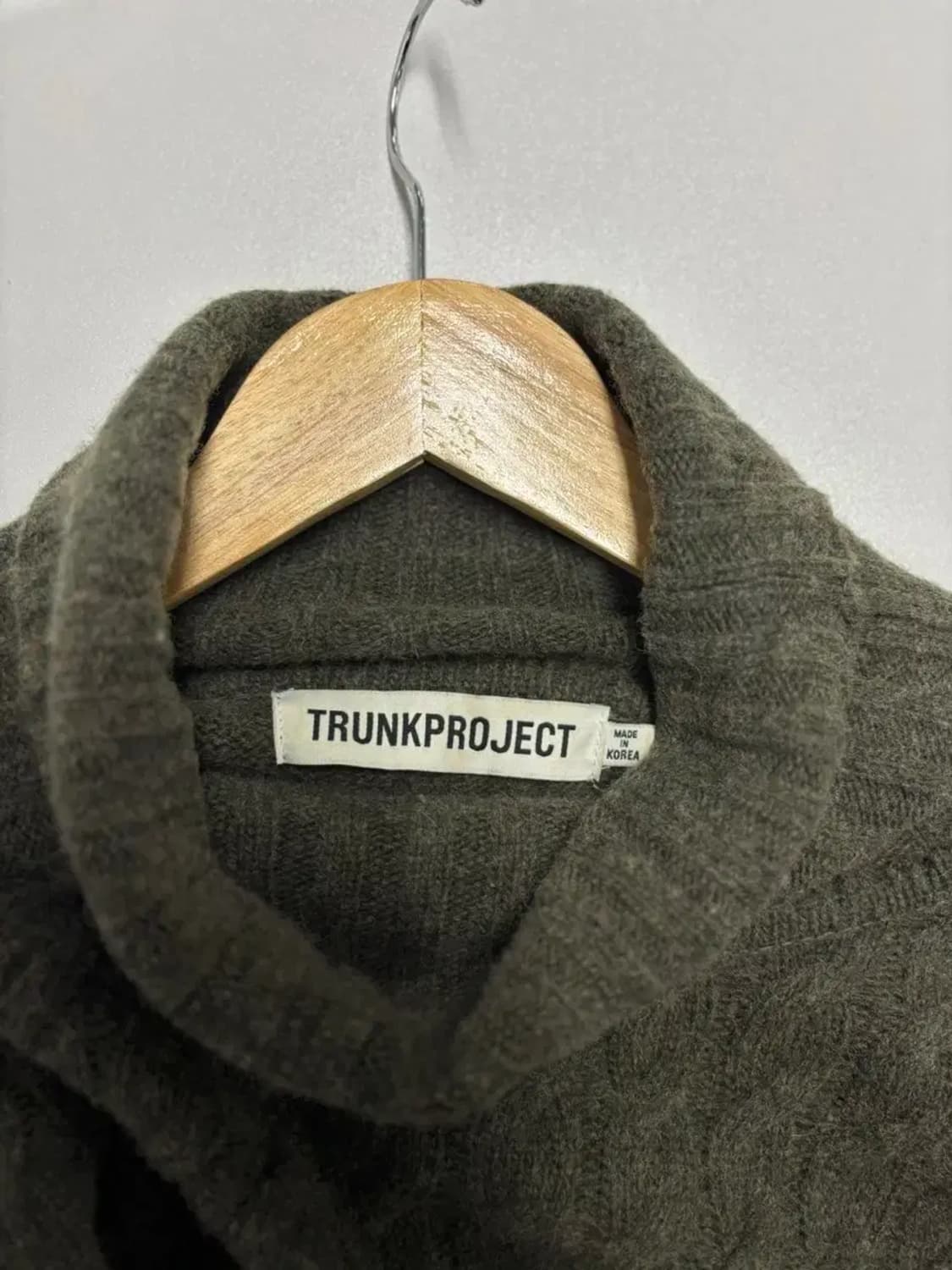 트렁크 프로젝트 꽈배기 카키 오버핏 니트 free 상품이미지5