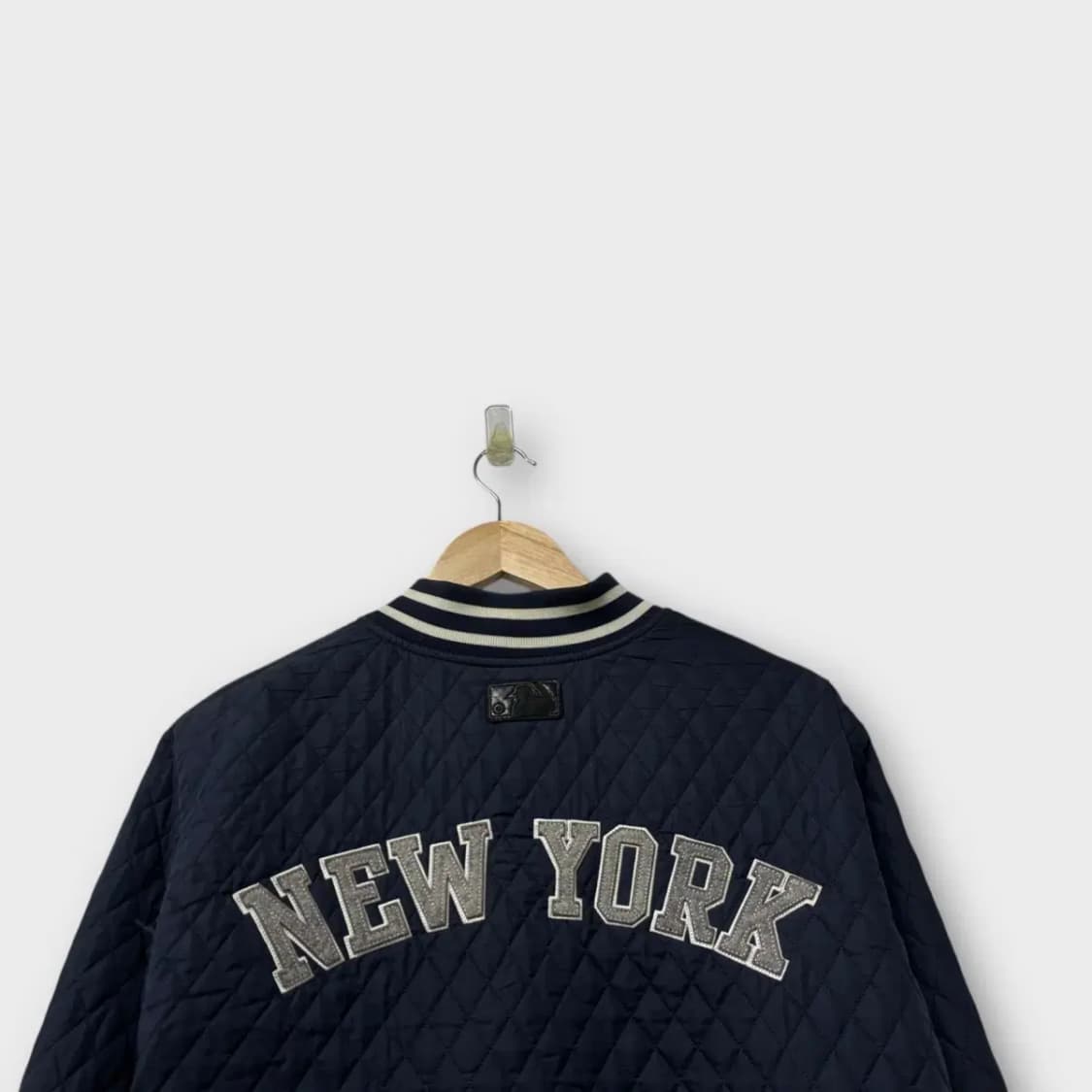 엠엘비 양키즈 다이아 퀼팅 바시티자켓 L 상품이미지4