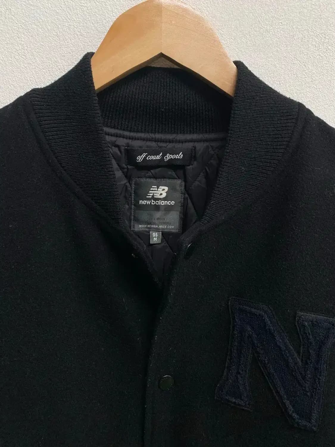 뉴발란스 NB 바시티 누빔 점퍼 M 상품이미지4