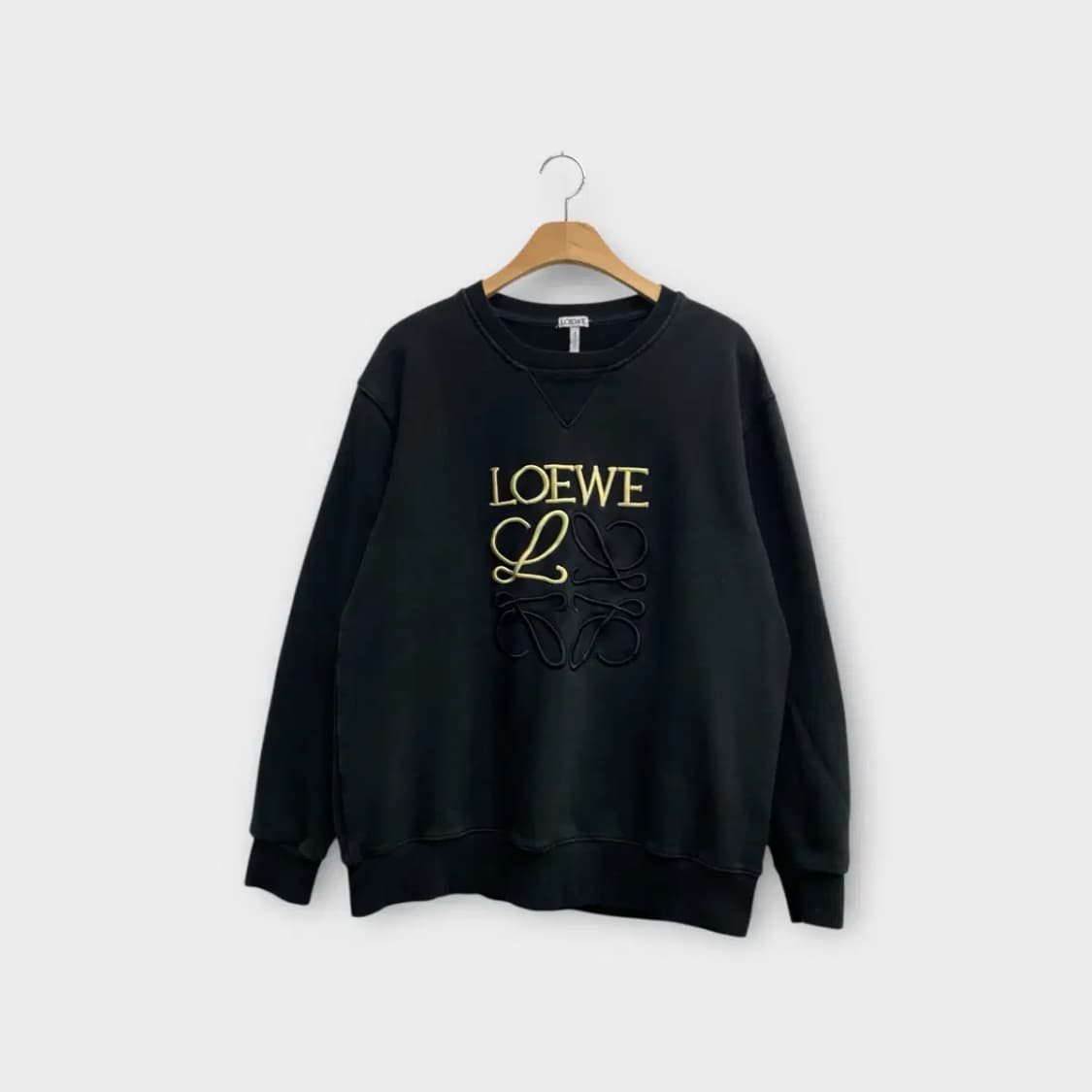 로에베 아나그램 블랙 맨투맨 L 상품이미지1