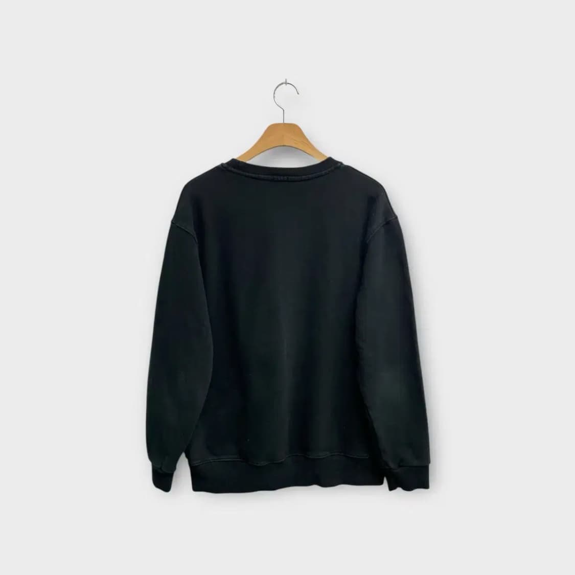 로에베 아나그램 블랙 맨투맨 L 상품이미지3