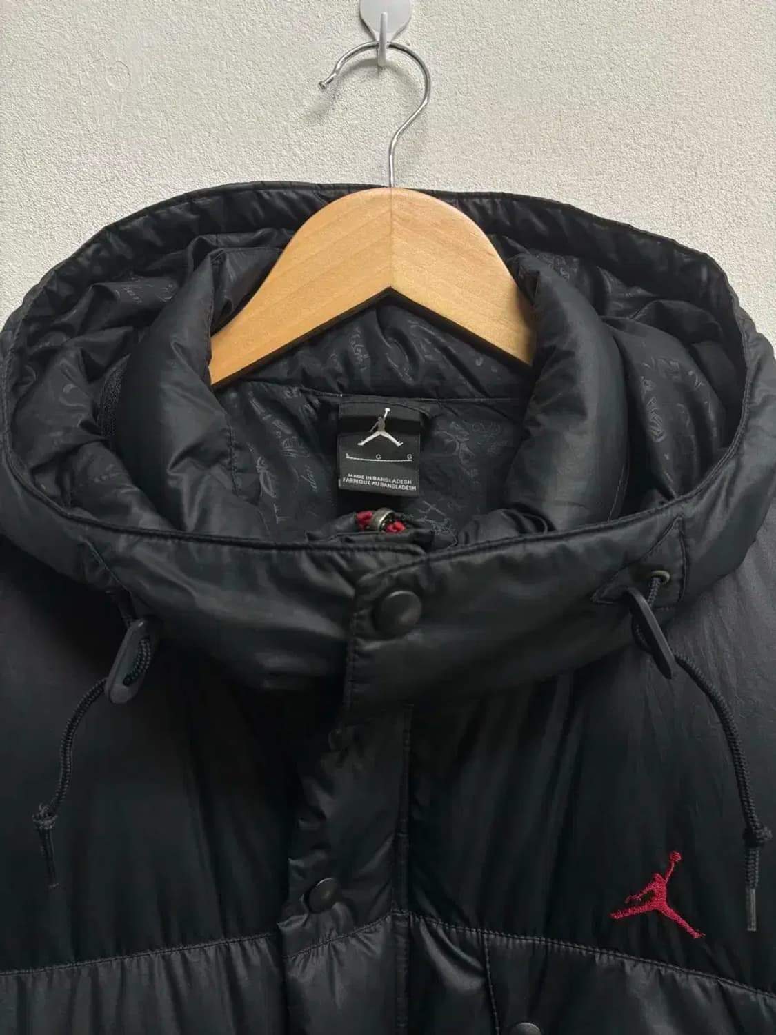 나이키 Nike 조던 유광 패딩점퍼 XL 상품이미지4