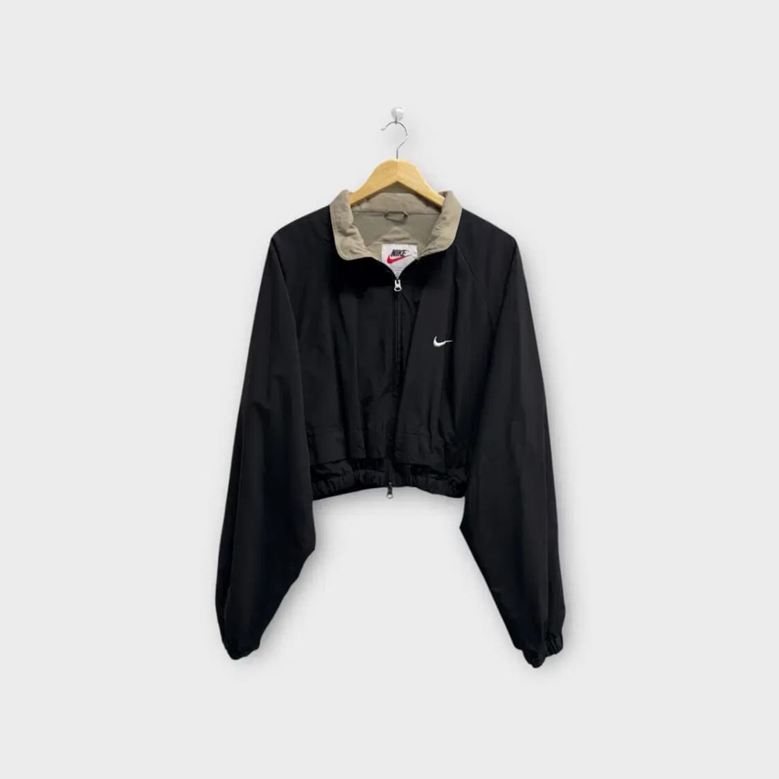 나이키 크롭 바람막이 L 상품이미지2