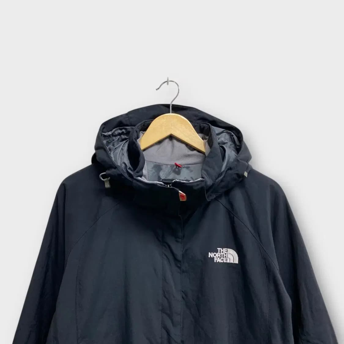 노스페이스 블랙 바람막이 90 상품이미지2