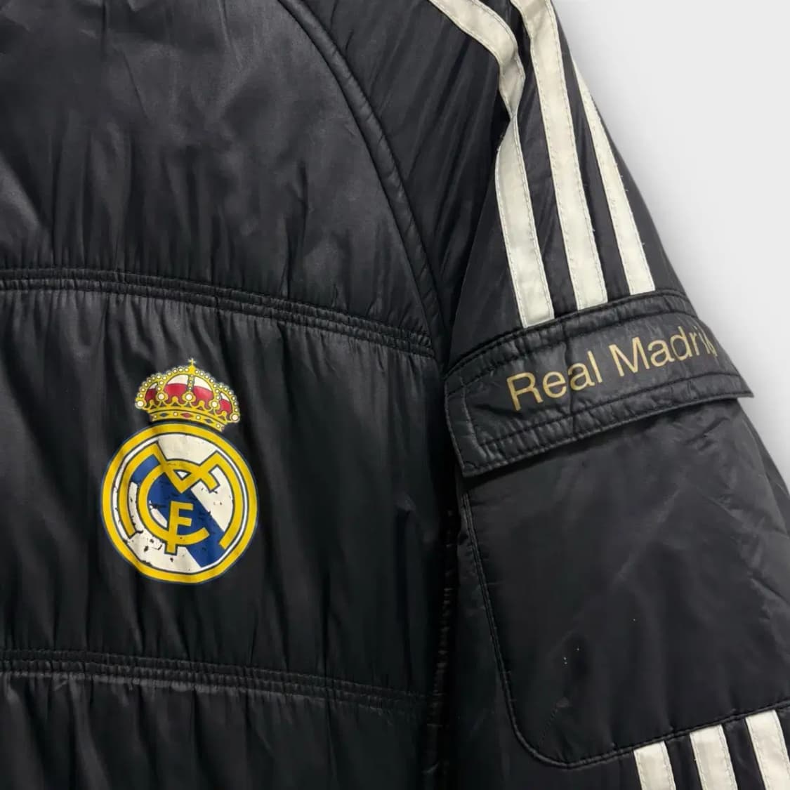 아디다스 레알마드리드 패딩 M 상품이미지5