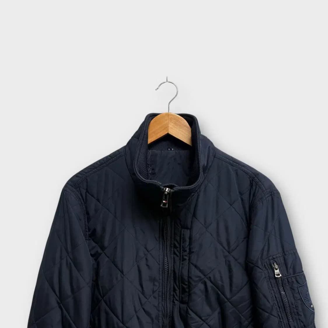 타미힐피거 네이비 퀼팅점퍼  M 상품이미지2