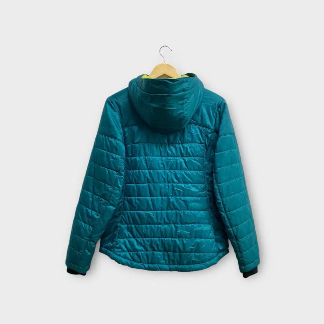 컬럼비아 경량패딩 M 상품이미지3