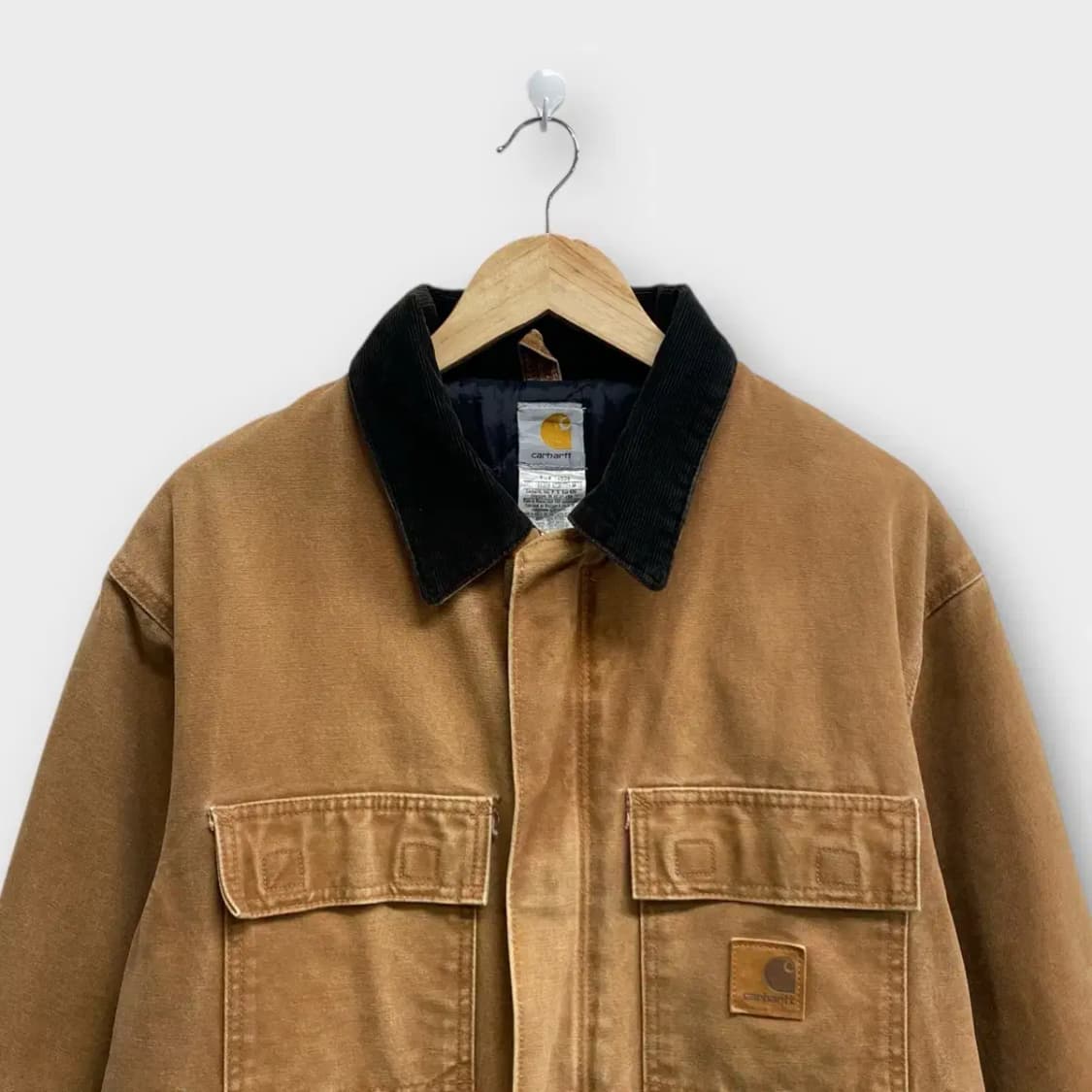 칼하트 C26 트레디셔널 카멜 누빔 워크자켓 L-XL 상품이미지2