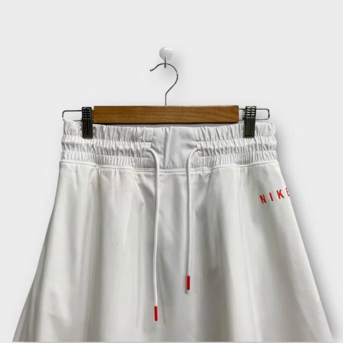 [새상품] NIKE 나이키 로고 스커트 S 상품이미지2