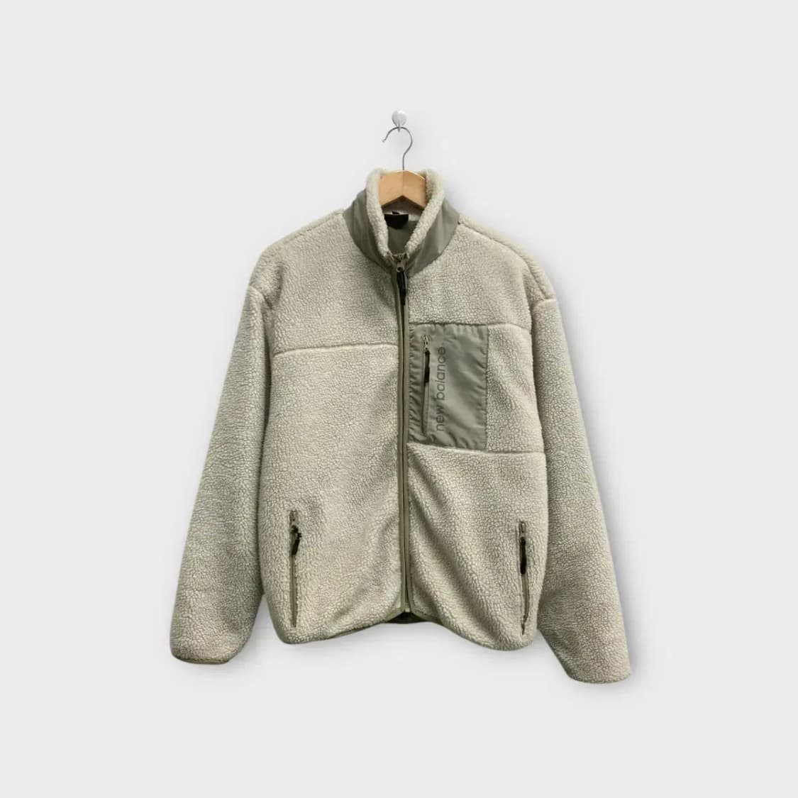 뉴발란스  NB 아이보리 뽀글이 집업 M 상품이미지1