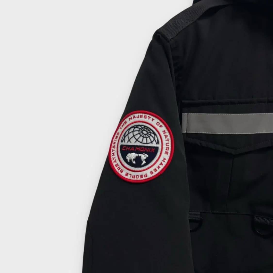 CHAMONIX 블랙 패딩 점퍼 90 상품이미지4