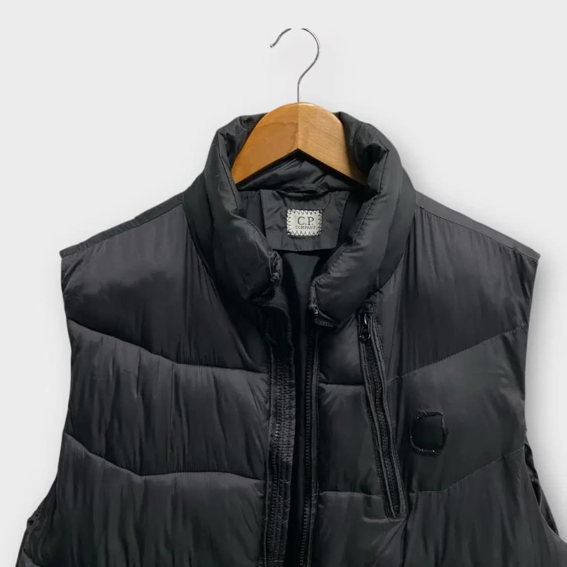 씨피컴퍼니 덕다운 패딩 베스트 L-XL 상품이미지2