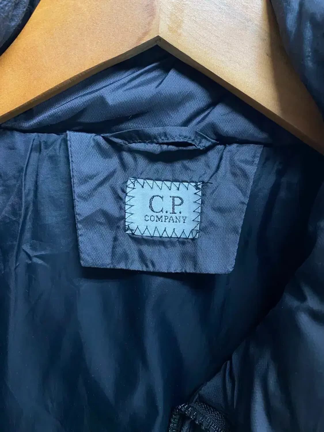 씨피컴퍼니 덕다운 패딩 베스트 L-XL 상품이미지8