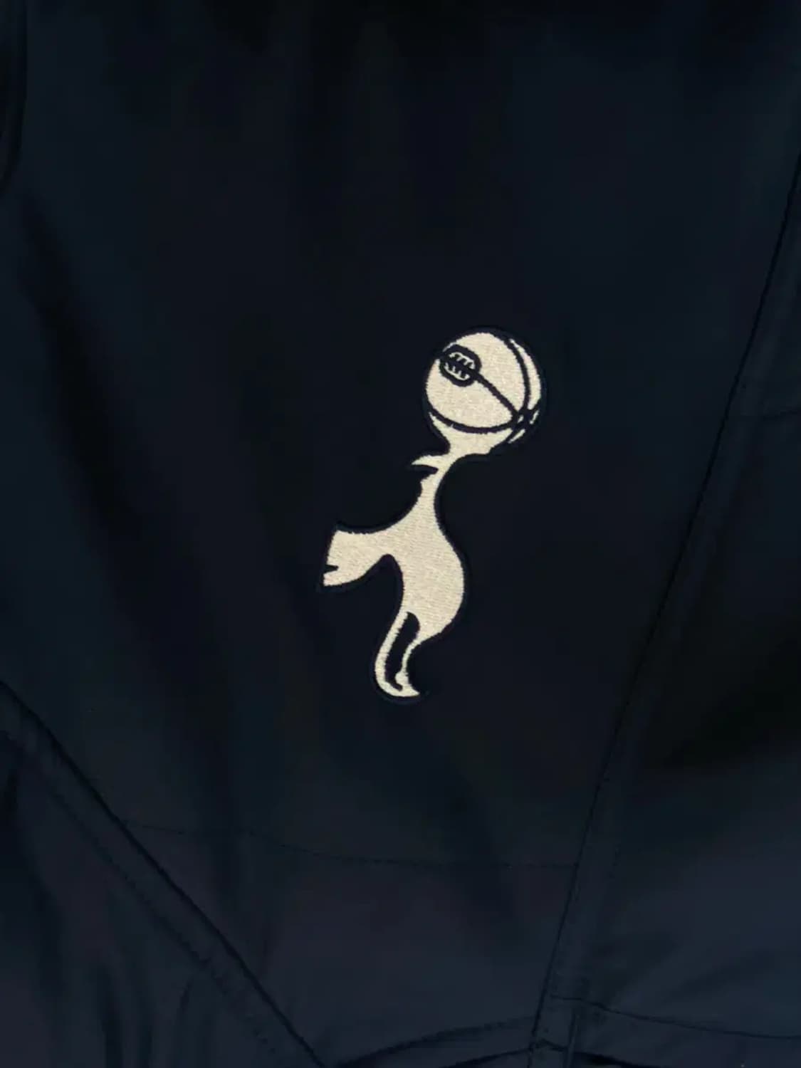 언더아머 토트넘 홋스퍼 네이비 패딩 L 상품이미지5