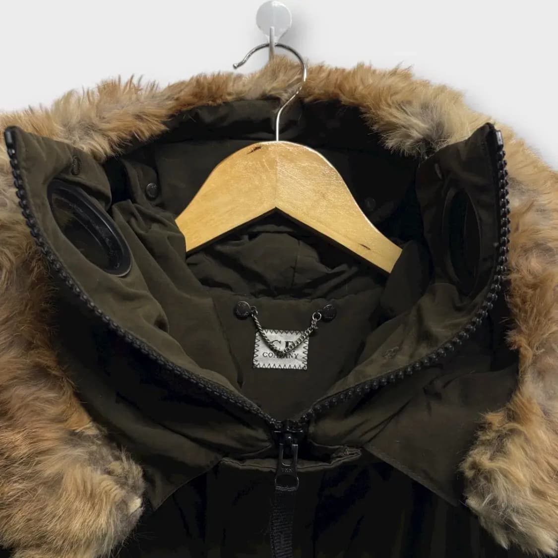 CP 컴퍼니 고글 다운 패딩 95 상품이미지4