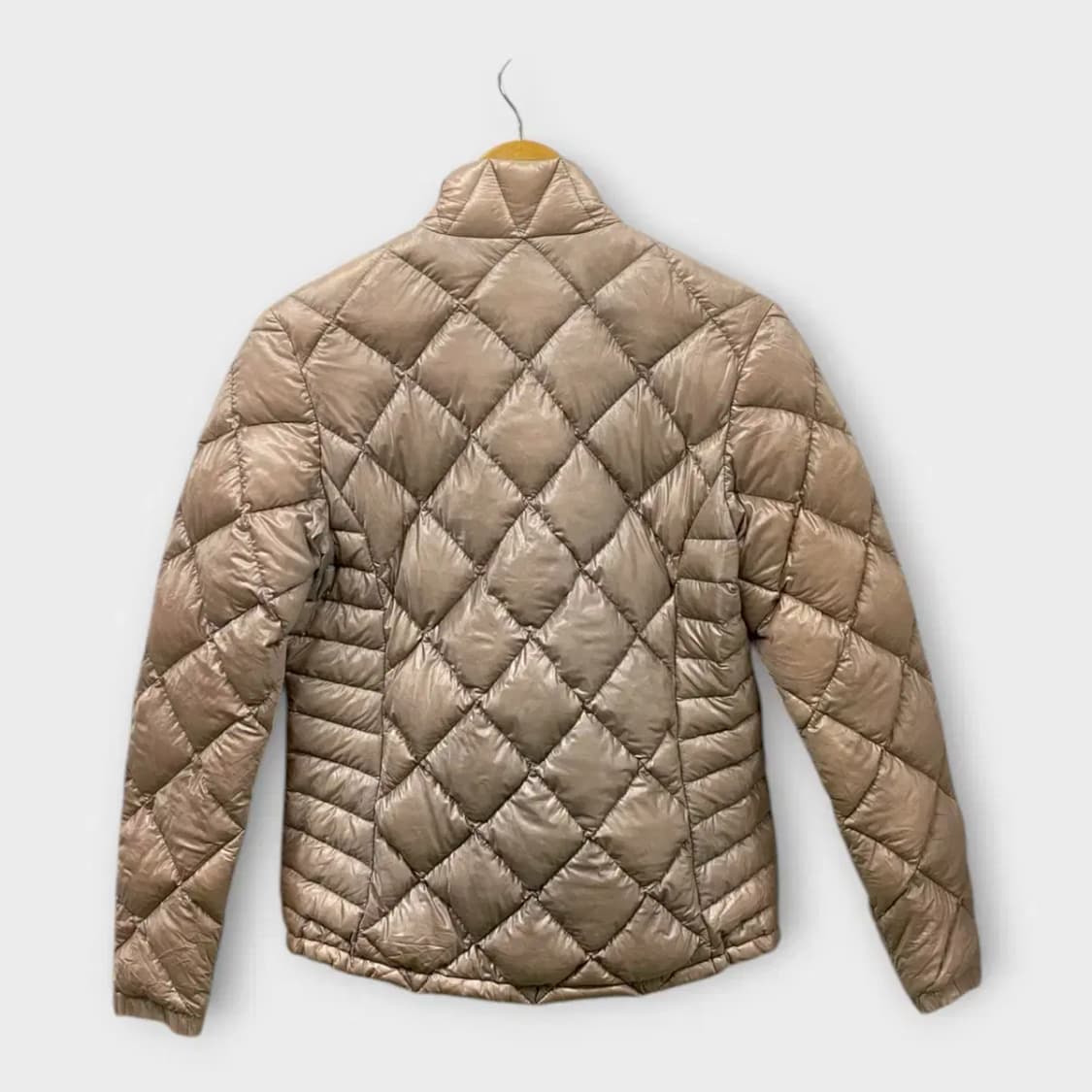 몽벨 mont-bell  구스 패딩 M 상품이미지4