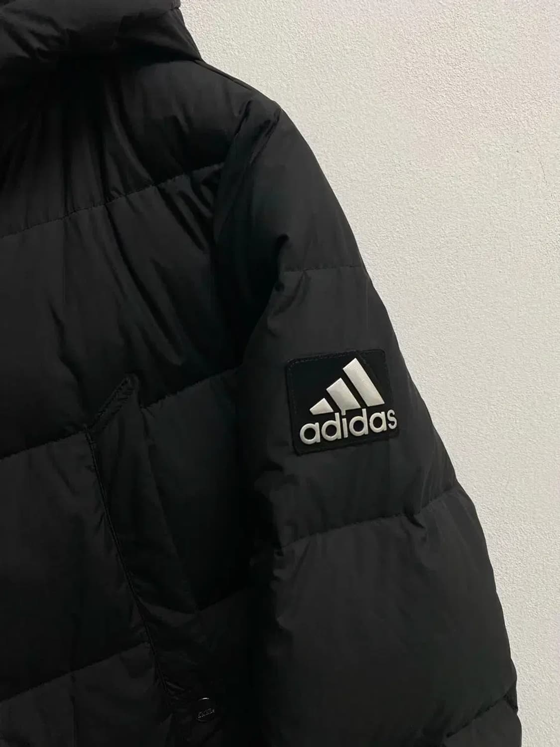 아디다스 블랙 롱패딩 M 상품이미지4