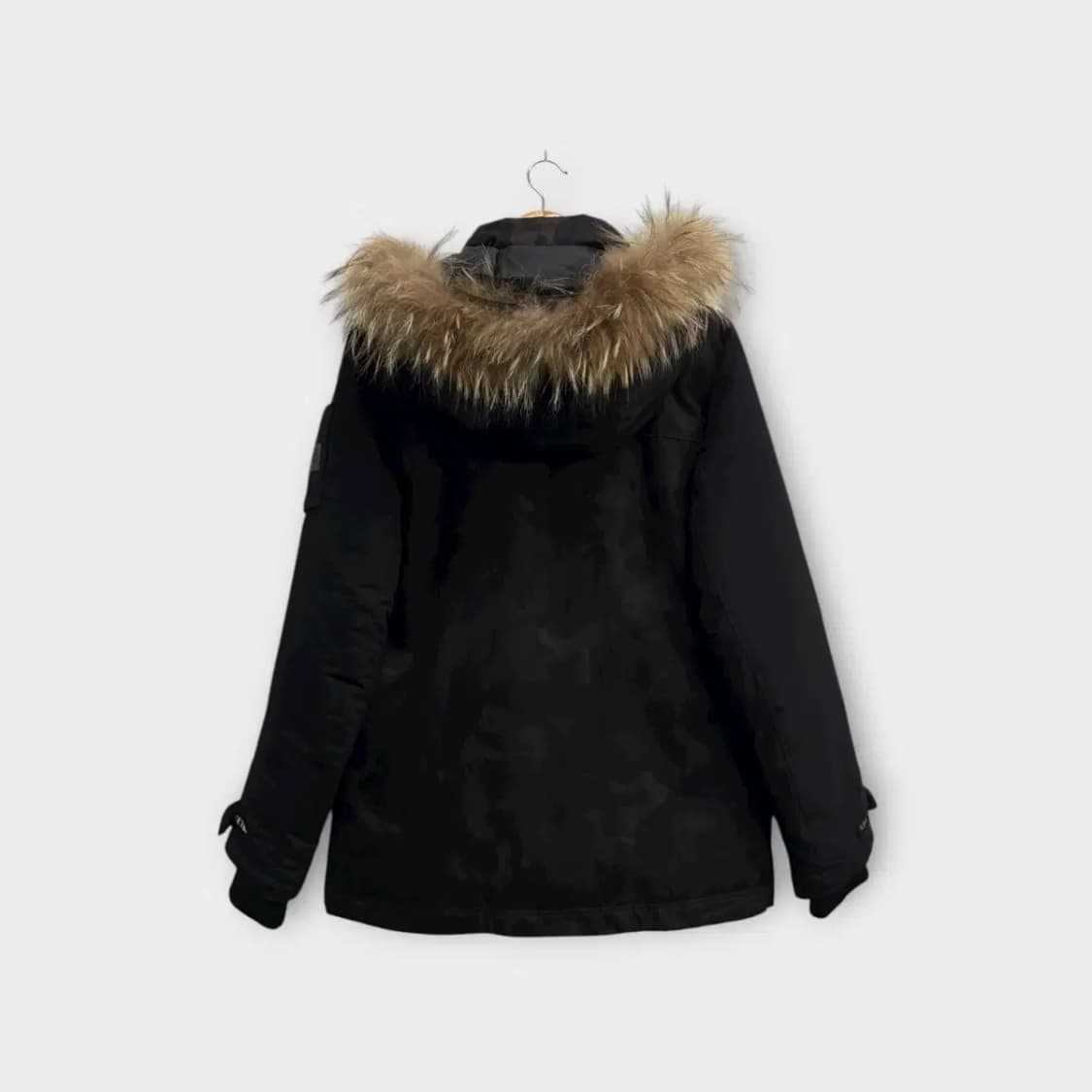 NBA 너구리털 다운패딩 M 상품이미지3