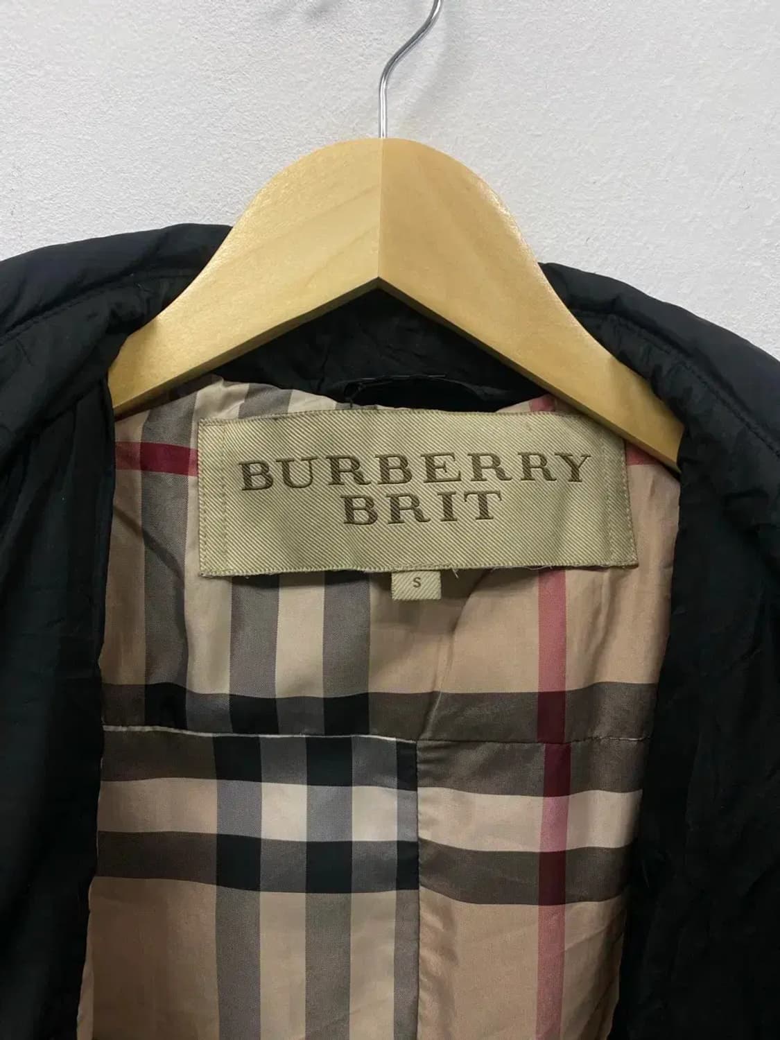 버버리 여성 블랙 패딩 코트 - S 상품이미지8