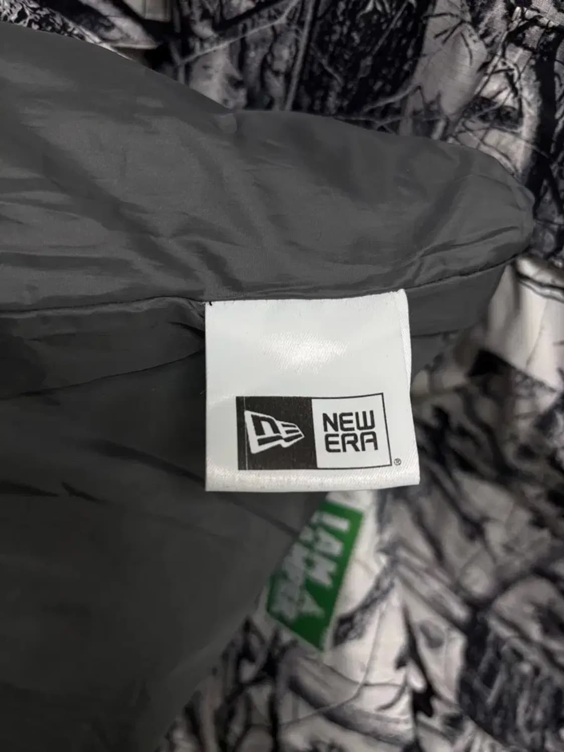 뉴에라 리얼트리 스노우 카모 바람막이 자켓 XL 상품이미지6