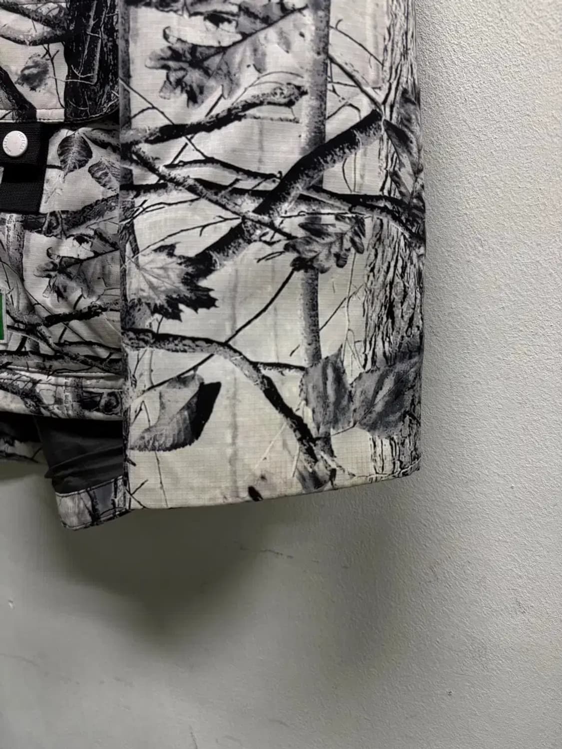 뉴에라 리얼트리 스노우 카모 바람막이 자켓 XL 상품이미지9