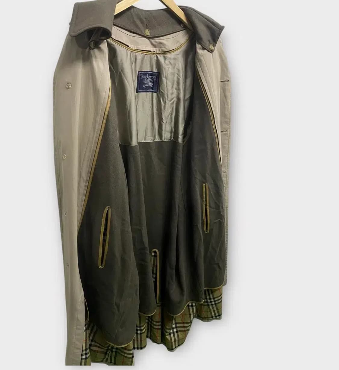 버버리 클래식 도톰 더블 트렌치 코트 [내피안감있음] XL 상품이미지6