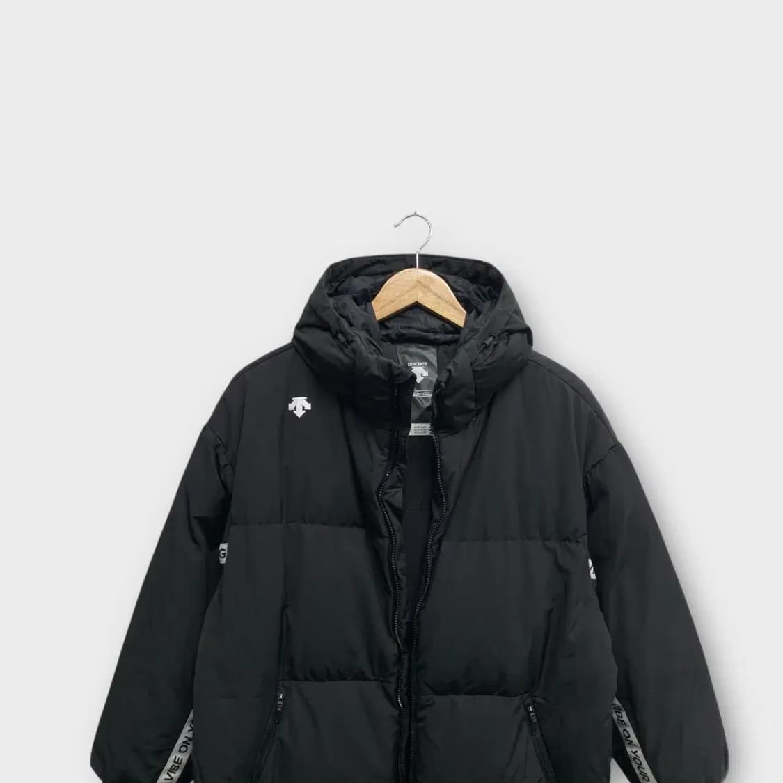 데상트 올블랙 덕다운 롱패딩 95 상품이미지2